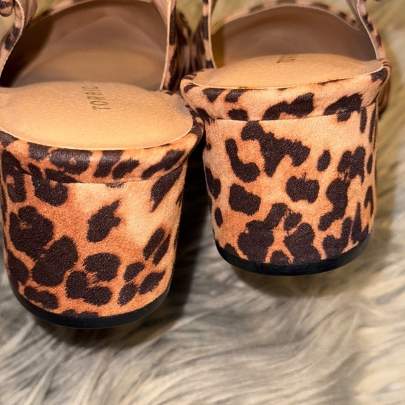 EUC Torrid Pointed Toe Slingback Pump Leopard Print Size 8W 8 Wide - Picture 7 of 10